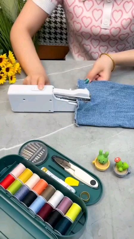 Gosta de praticidade ou não tem paciência naquele costura? aqui esta a solução! #minimaquinadecostura