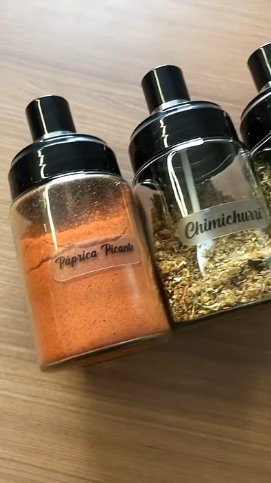 🧂✨ Porta Temperos em Vidro com Colher – Organizador de Cozinha Elegante #PortaTemperos #PoteDeVidro #OrganizadorDeCozinha #CozinhaOrganizada