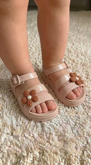 Sandália infantil , contorno para o seu bebê. #infantil #conforto#diaadia