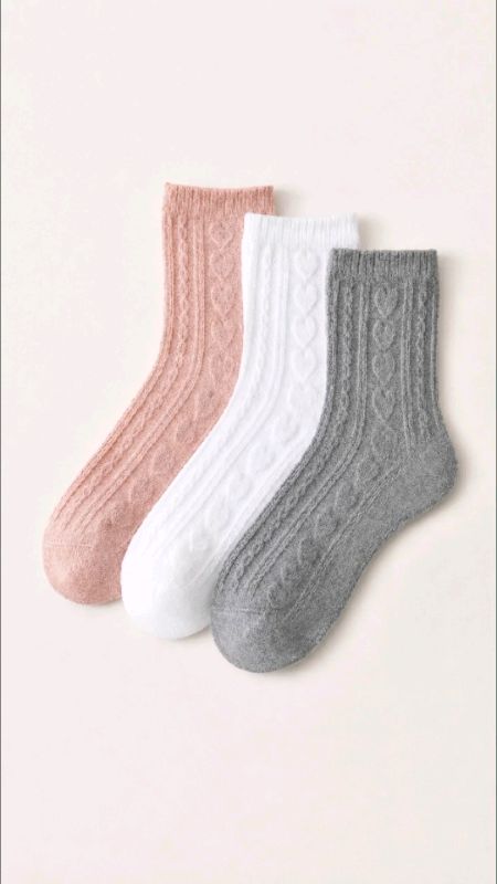 Kit de meias femininas longas #kit meia feminina #meiasfemininas #meiasfemininascanolongo #meiaspramulher #meiasmacias #kitde3meias #kitmeiafeminina