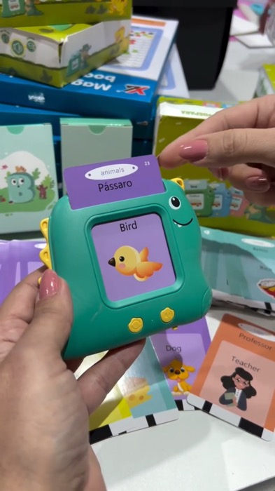 Brinquedo Dinossauro Cartas Pronúncia Portátil Máquina De Cartões De Aprendizagem Oral ✨ #brinquedo #infantil #desenvolvimento #aprendizagem #cartas