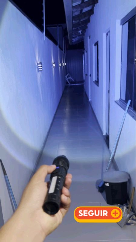 lanterna tática led com laser de alta potência #lanterna  #laser  #altapotencia